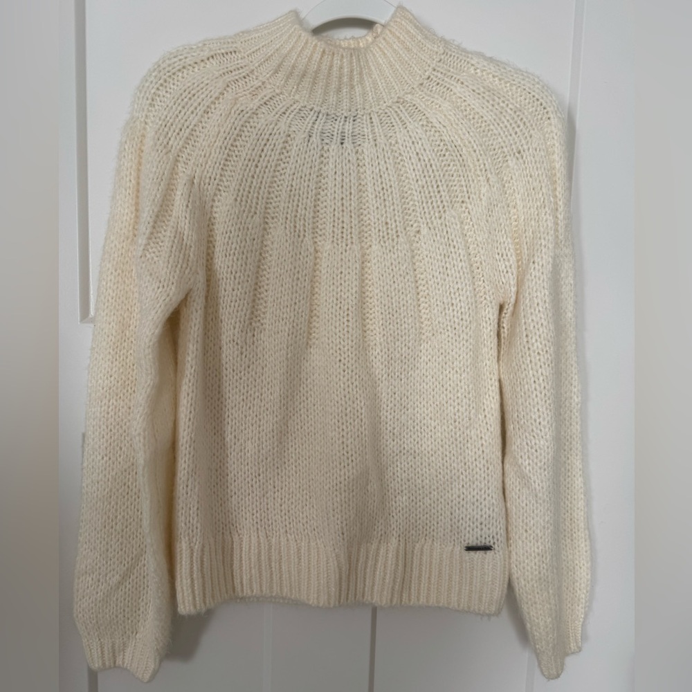 Abercrombie & Fitch Cream Turtleneck Sweater